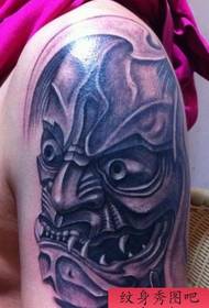 Modello di tatuaggio religioso: braccio come un modello di tatuaggio