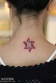 gražaus spalvoto šešiabriaunio žvaigždės tatuiruotės modelis