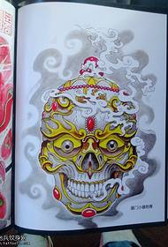 modello di tatuaggio classico bala d'oro