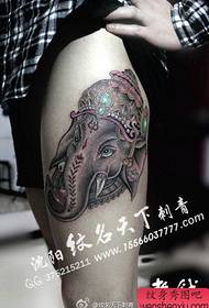ножки девушки популярный классический узор татуировки бога слона