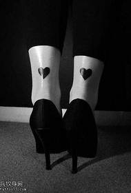 Modello di tatuaggio di amore del piede
