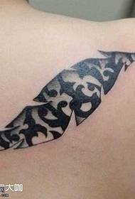 Modello di tatuaggio piuma leopardo spalla