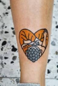 Een set van 9 hartvormige kleine frisse hart tattoo-ontwerpen