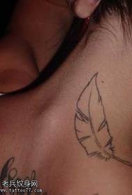 Patrún Tattoo Cleite simplí ghualainn baineann