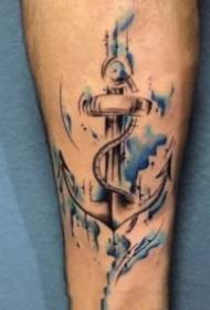 Una bella foto di un tatuaggio di 9 ancore