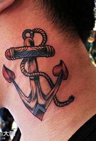 Modello tatuaggio ancoraggio al collo