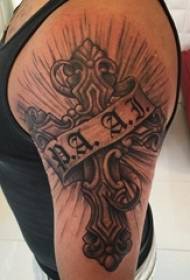 Braccia dei ragazzi sull'immagine trasversale creativa del tatuaggio di significato dell'incrocio di Grey Sketch Sting Tips
