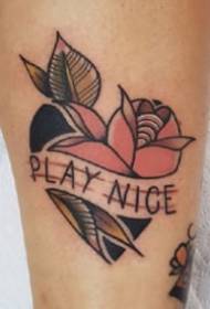 Pianta in stile scuola e tatuaggio creativo a forma di cuore