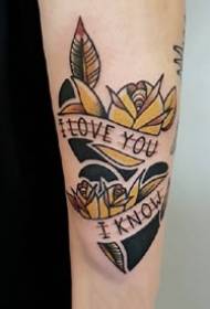 Modello di tatuaggio amore stile scuola creativa