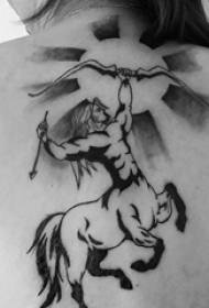 Éagsúlacht patrún tattoo Saighdeoir de tattoo beag úr liteartha úr patrún tatú dubh Sagittarius