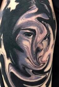 Guardando il modello di tatuaggio in stile ritorto abbagliante - la tatuatrice bielorussa Giena Todryk