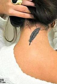 Nyak személyiség toll tetoválás minta