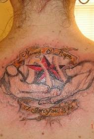 Рацете во боја на рамената кои се одбележуваат слики со тетоважи со пет впечатоци