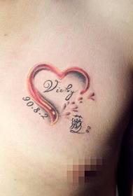 Gražus kūrybingas širdies formos tatuiruotės raštas