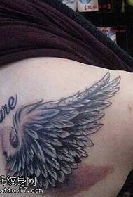 Váll szárnyak tetoválás minta