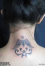Шия невеликий красивий візерунок татуювання крила