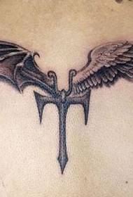 indietro un demone con motivo a ali di angelo tatuaggio