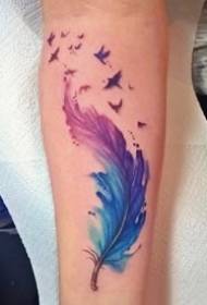 Feather Tattoo: 16 velmi krásných čerstvých vzorů peří tetování