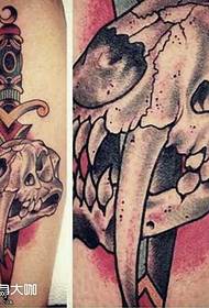 Leg dagger tattoo pattern
