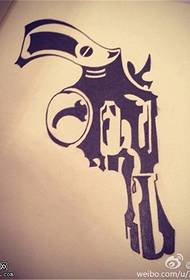 Totem tatuaggio modello pistola