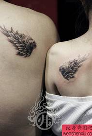 ramená populárny pekný pár krídla tetovanie vzor