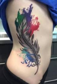 Vlající a lehká skupina obrazů peří tetování