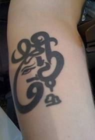 misterioso patrón de tatuaxe de símbolo budista