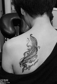 modello di tatuaggio nota piuma posteriore