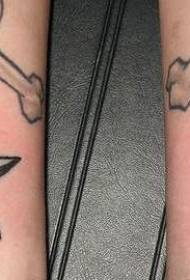 Рука чорно-біла пентаграма татуювання візерунок