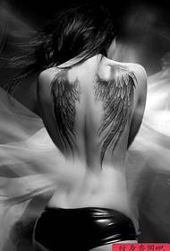 ang labing inila nga fashion beauty back wings tattoo pattern