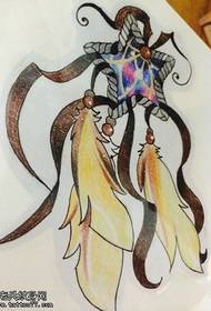 Motivo tatuaggio stellato a forma di stella a cinque punte fornito da Tattoo Hall