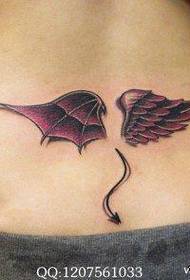Cintura de niña hermosa mitad diablo mitad ángel alas tatuaje patrón