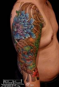 model lotus tatuazhi lion i krahut