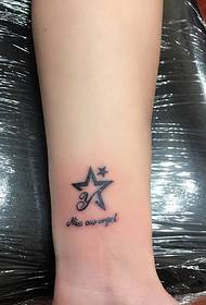 mini petokraka zvezda z angleškim vzorcem tetovaže zapestja