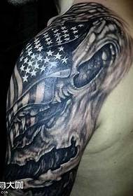 Patró de tatuatge amb bandera americana