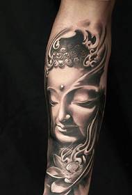 荷花与佛像一起的花臂纹身图案