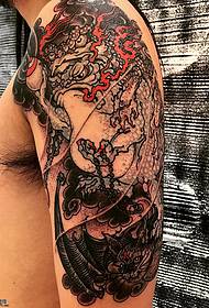 Намунаи Бат 蛤蟆 tattoo