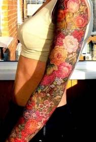 krah i luleve realist ngjyra e ndritshme model tatuazh lule