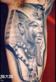 Arm farao tattoo patroon
