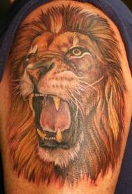 Nagy kar ordító oroszlán fej tetoválás minta