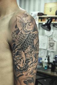 patrón de tatuaje de loto y brazo grande de calamar negro gris
