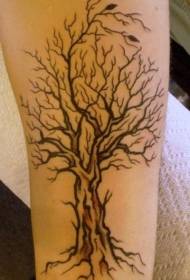 Černý strom tetování vzor na rameno