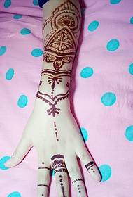 ເປັນ tattoo tattoo Henna ທີ່ງາມຫຼາຍ