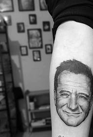 paže černobílý úsměv Evropské a americké pánské portrétní tetování