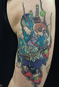 Uzorak za tetoviranje psa samuraja s velikim rukama