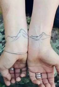 una serie di disegni del tatuaggio del braccio adatti a coppie e fidanzate