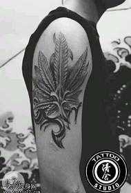 model de tatuaj de grâu braț