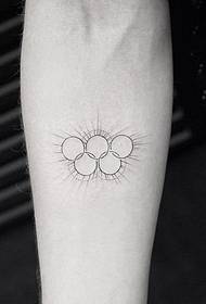 Modello di tatuaggio del tatuaggio geometrico atletico olimpico a cinque anelli
