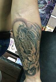 tatuaż lotosu tatuaż ramię kalmary witalność