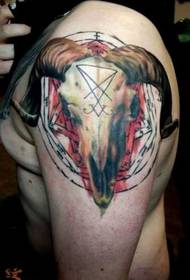 Wzór tatuażu antylopy Arm Devil
